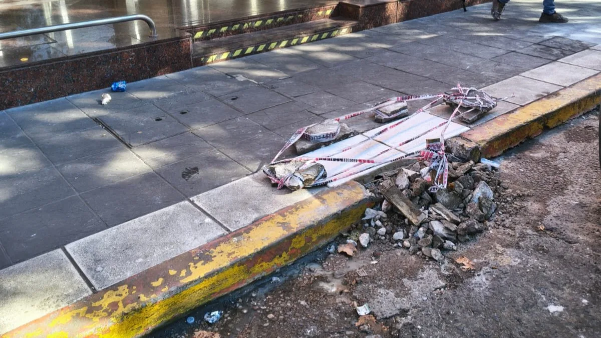 Detalle del pavimento deteriorado en Concordia